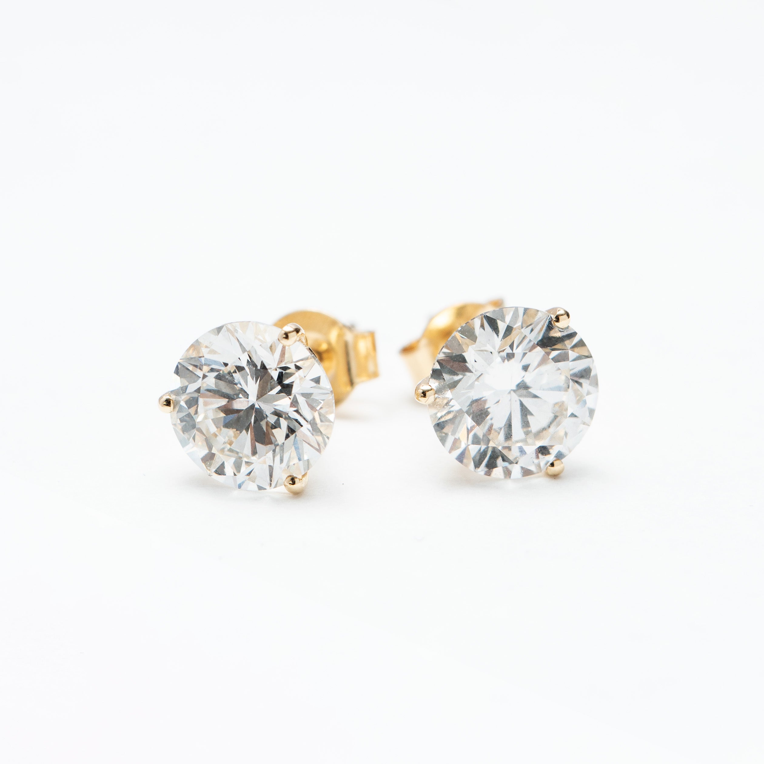 Nude — Studs